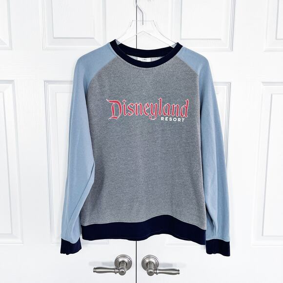 Disneyland Resort Unisex Contrasting Ragland Logo Sweatshirt - Picture 1 of 7